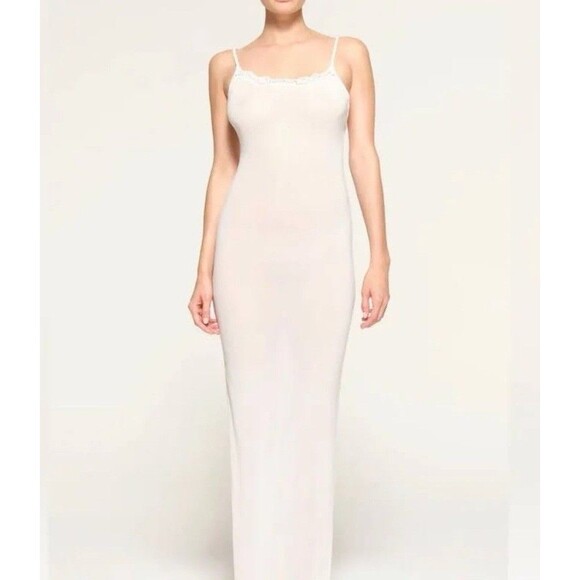 SKIMS Dresses & Skirts - NWT Rare SKIMS Marble Mesh Bridal Long Dress Size Extra Large